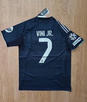 Real Madrid 25/26 Away - 6