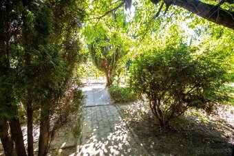 Víkendový domček a záhrada v Bratislave - 6