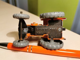 Dinky toys traktor Field Marshal - 6
