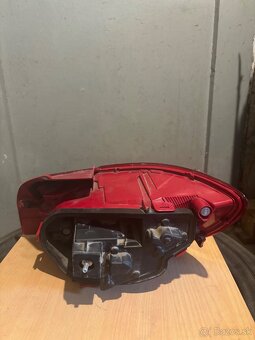 Predám originálne zadné svetlá na Seat Ibiza 6J - 6