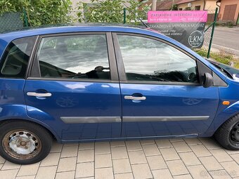 FORD FIESTA 1.3 benzín 2008 - 6