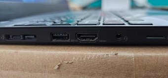 LENOVO ThinkPad P15s Gen 2i - i7,32GB,1TB SSD, LTE - 6