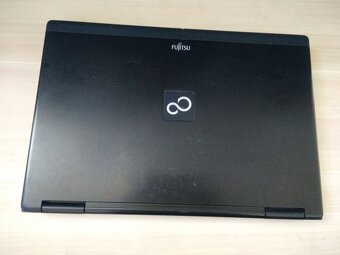 predám na diely notebooky FUJITSU. - 6