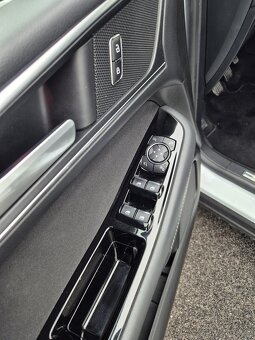 S-MAX 2,0 TDci  140Kw 7-miestne, webasto, manuál - 6