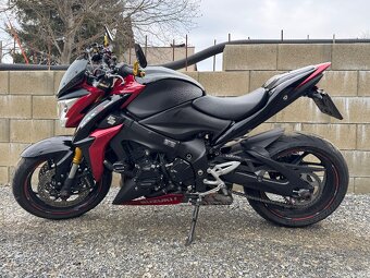Suzuki GSXS 1000 - 6