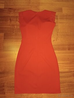 Červené šaty - 6
