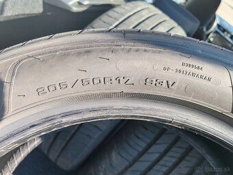 205/50 r17  goodyear . - 6