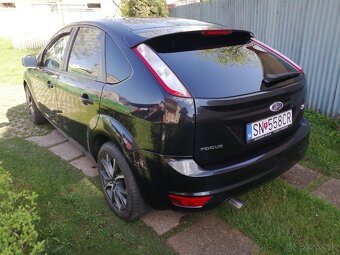 Ford Focus 1.6 Benzin - 6