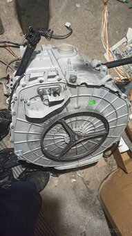 Prredám diely na práčku Whirpool AW 6316 - 6