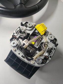 PERFOROVANÝ KOŽENÝ VOLANT OCTAVIA FABIA - 6