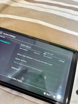 NINTENDO OLED + HRY + PRO OVLADAC - 6