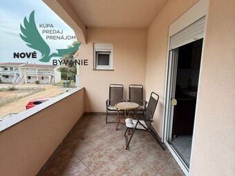 Apartmán s dvorom len 300m od mora v Chorvátsku na ostrove V - 6