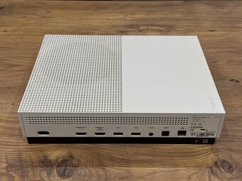 Herná konzola XBOX ONE S 1TB bez ovládača - 6