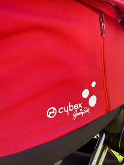 Vanicka a vajicko by Jeremy Scott - 6