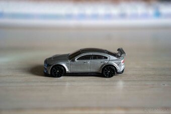 Rozbalene HotWheel autíčka - 6