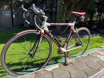 Profesionálny cestný bicykel CASATI - 6