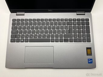 Dell Latitude 5520 15.6" i7-1145G7/16GB/256GB/FHD/IPS/ZAR12 - 6