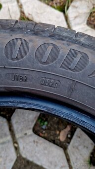 205/55r16 Goodyear Efficient Grip - 6