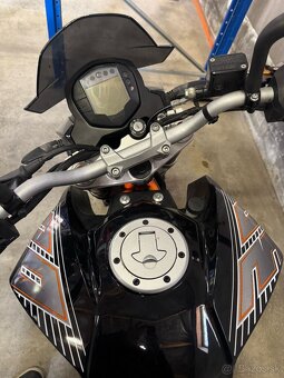 Predám KTM 390 Duke - 6