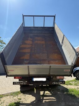 Trojstranný vyklapač Isuzu REZERVOVANÉ - 6