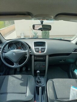 Peugeot 207 - 6