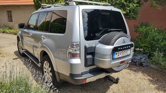 MITSUBISHI PAJERO IV 3,2DI-D 4x4 - 6