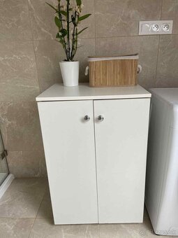 Kúpelňová skrinka - 6