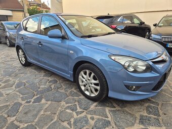 Hyundai i30 1.6 CRDi - 6