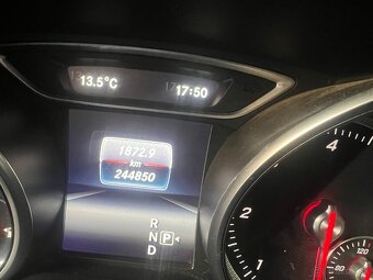Mercedes -Benz CLA 200d HAVAROVANE - 6