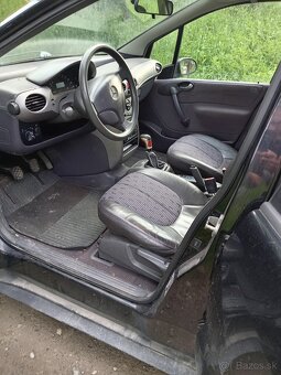 Mercedes A - 6