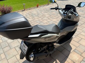 HONDA PCX 125 r.v. 07/2024, 766km, v záruke - 6
