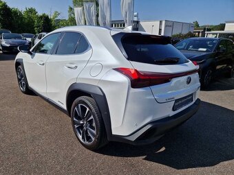 Lexus UX Hybrid 135 kW (184 PS) - 6