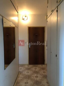 Predaj: 1i byt prerobený na 2i byt - SNP -39m2 s balkónom - 6