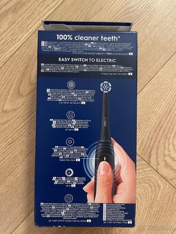 Elektrická kefka OralB iO2 čierna - 6