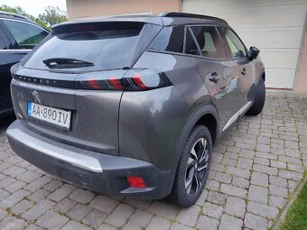 Peugeot 2008 1,2 ,benzin 130ps r.v 2021 - 6