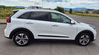 KIA Niro EV 64.8 kWh Platinum mod.2022 v záruke - 6