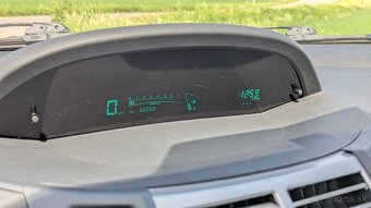 Toyota Yaris - 6
