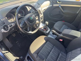 Škoda Octavia Combi 2.0 TDI - 6