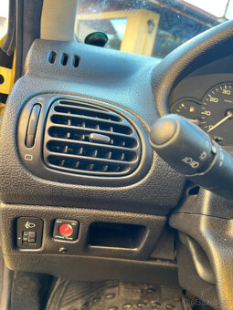 Peugeot 206 - 6