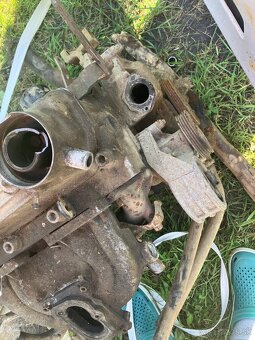 Motor a prevodovka - 6