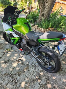 Kawasaki ER-6F 650 - 6
