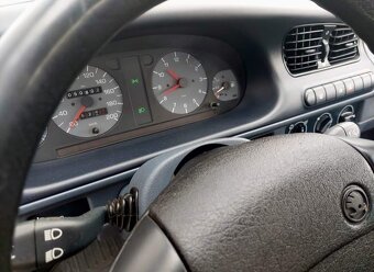 Škoda felicia 1.3.mpi rezervovana - 6
