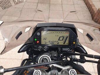 Yamaha MT10 - 6