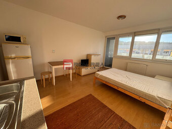 Exkluzivne Prenájom 1 izbový byt v KOPRIVNICI Dúbravka 3.p. - 6