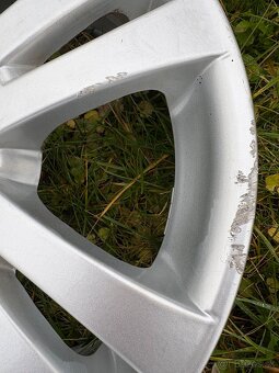 Alu disky r16 na skodu octaviu - 6