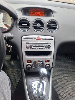 PEUGEOT 308 SW 1,6 BENZÍN AUTOMAT NOVÁ STK,EK 12/2027 - 6