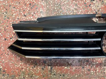 Predám masku / gril na VW Passat B8 - 6