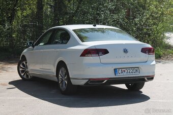 Volkswagen Passat 2.0 TDI Elegance DSG - 6