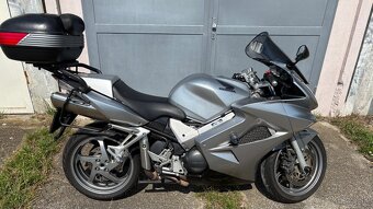 Honda VFR800 V-tec - 6