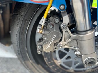 Suzuki GSXR 750 K2 - 6